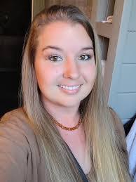 Kimberly Merrell's Instagram, Twitter & Facebook