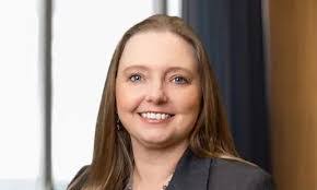 Kelly Schofield's Instagram, Twitter & Facebook