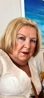 Olive Marshall's Instagram, Twitter & Facebook