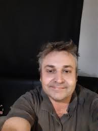 Daniel from Davenport ,FL 46 years old