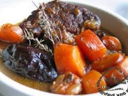 Ragout De Boeuf Carottes Et Pruneaux A La Biere Recette Ptitchef Recette Recette Ragout De Boeuf Ragout De Boeuf Recette De Plat