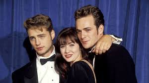 There's been a lot of buzz surrounding the 90210 reboot, mainly because everyone is still. 90210 Star Shannen Doherty Returns To Honour Luke Perry Bbc News