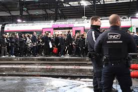 Sncf réseau, la fif, la ratp et le serce s'associent et créent le rail open lab, un partenariat dédié à l'accélération numérique et technologique de la filière ferroviaire française. Les Infos De 6h30 Greve Des Transports A Quoi Faut Il S Attendre Au Mois De Juillet