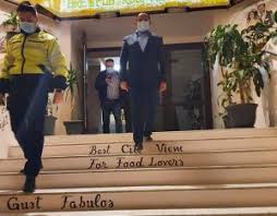 Și inspectoratul teritorial pentru forță de muncă timiș are recomandări similare. Razie A Inspectorilor De La Itm Timis Aproape 300 De Restaurante Terase Baruri Si Sali De Sport Controlate Pe Linie De Covid 19 Si Protectia Muncii Impactpress