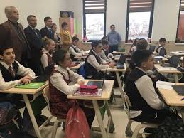 Un exemplu este şcoala gimnazială din ciugud, în judeţul alba. Live Video Prezentarea OficialÄƒ A È™colii Gimnaziale Ciugud Prima È™coalÄƒ È™coalÄƒ Smart Din Mediul Rural Din Romania Nu LÄƒsaÈ›i SÄƒ PiarÄƒ È™coala De La È›arÄƒ Ziarul Unirea