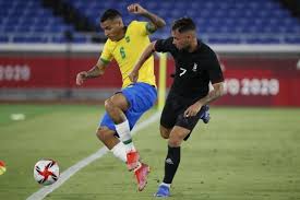 • o primeiro medalhista brasileiro foi guilherme paraense em 1920 com a medalha de ouro de tiro, evento pistola rápida. Dkenjrnhbbivvm