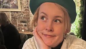 Fundraiser for Milly Davies by Lisa L : Help Us To Give Tracey the  Brightest Send-Off