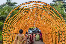 From the beginning till the end, flowers remain an integral part of indian wedding ceremonies and functions. Stunning Flowers From An Indian Wedding