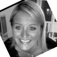 Caroline Sack's Instagram, Twitter & Facebook