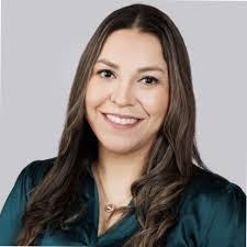 Michelle Siler's Instagram, Twitter & Facebook