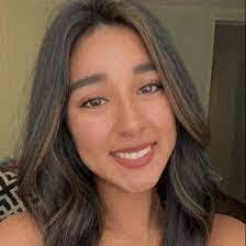 Daisy Tavarez's Instagram, Twitter & Facebook