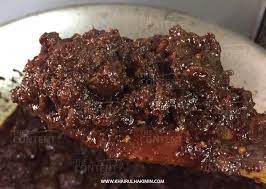 Sediakan bahan kisar di atas.panaskan minyak untuk menumis.kemudian masukkan bahan kisar dan. Rendang Hitam Pahang Dendeng Pahang