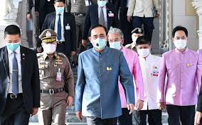 หอการค้าจังหวัดสมุทรสาคร ประเมินล็อกดาวน์จังหวัดสมุทรสาคร เสียหายประมาณวันละ 1,000 ล้านบาท ขณะที่สภาอุตสาหกรรมแห่งประเทศไทย เตรียมประเมินผล. If1a6swkrvt5am