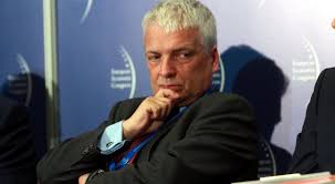 In 2004, he was appointed president of the adam smith centre. Robert Gwiazdowski Stawia Na Fair Play W Polityce Ludzie