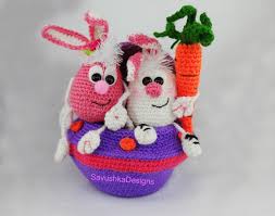 The most common ufo knit material is cotton. Crochet Pattern Amigurumi Little Easter Bunnies In A Ufo Ship