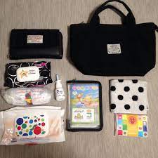 좋아요 36개 댓글 2개 instagram의 ファンファン大佐 captain fanfan 님 2017 12 09 一歳半の息子と市内など巡る時の装備です マザーズバッグの中身 ママバッグの中身 一歳半バッグの中身 財布と携帯 おしりふ マザーズバッグ ママバッグ カバン