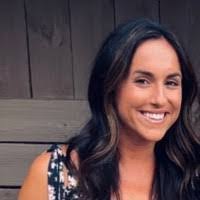 Samantha Bays's Instagram, Twitter & Facebook