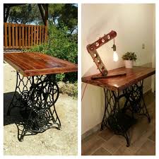 Table En Palette Et Pied D Ancienne Machine A Coudre Singer Bar Table Decor Home Decor