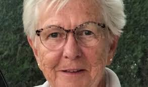 Sandra Kamp's Instagram, Twitter & Facebook