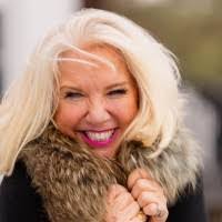 Kelly Duffy's Instagram, Twitter & Facebook