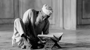 Membaca alquran akan mendatangkan keberkahan dan syafaat atau pertolongan. 8 Adab Membaca Al Qur An Rumaysho Com