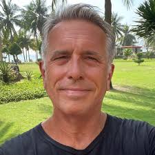 David Peabody (@agedtraveler)