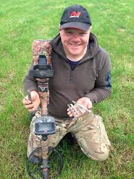 I used to be into metal detecting aka th'ing (treasure hunting) a bazillion years ago. Buried Treasure Is Real This Is How To Find It And Whether You Have To Give It Back Mirror Online