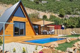While crawl stroke is preferred, alternate methods of swimming can be acceptable if the child is swimming with the body in a prone position and is making good forward progress. Uzum Baglari Ve Zeytinlikler Icinde Mini Bir Cennet Ve Tiny House Conseptli Havuzlu Ucgen Ev Fethiye Aktualisierte Preise Fur 2021
