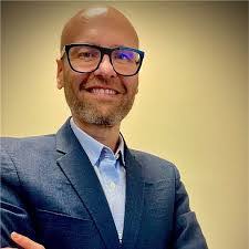 Evan Harrington's Instagram, Twitter & Facebook