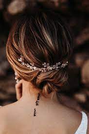 Haarschmuck Boho Headpiece Fur Die Braut Frisur Mit Perlen Und Bluten Abby Brautfrisuren Boho Haarschmuck Haarschmuck Braut