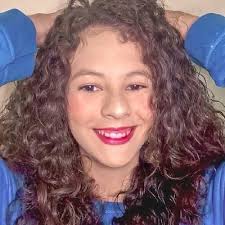 Bianca Flora (@BiancaFlora6)