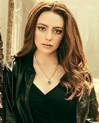 One of A Kind (Twilight X Originals Crossover)