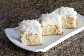 Bolo De Coco Com Creme De Leite Delicias Todo Dia Receita Receita De Bolo De Coco Sobremesas Com Coco Bolo De Coco