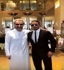 شاهد الوليد بن طلال يلتقي الطباخ التركي نصرت حبيب الملح في الرياض وتكهنات حول الزيارة