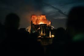 Les enquêteurs ont terminé leurs investigations dans les décombres, mais une. Notre Dame De Paris Ravagee Par Les Flammes Quel Avenir Pour La Cathedrale