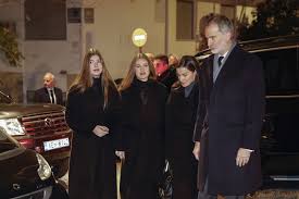 La Familia Real ya está en Atenas y acude a una cena familiar antes del funeral de la princesa Irene - Chic