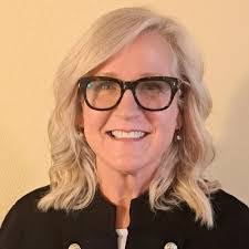 Heidi Witt's Instagram, Twitter & Facebook