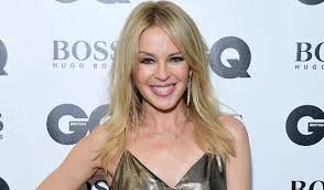 She has kept herself slim, and usually wears 4in+ heels which helps with the impression of appearing taller. Kylie Minogue Net Worth 2021 Age Height Weight Boyfriend Dating Bio Wiki Wealthy Persons