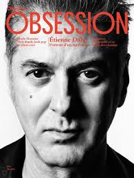Etienne daho se raconte:de son enfance en algérie en passant par ses tournées et ses albums.le tout agrémenté d'images d'archives dont beaucoup d'inédites fournies par le chanteur lui même. Etienne Daho Obsession Magazine October 2013 Cover Photo France