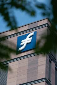 He is a member of the firm's financial institutions group. Betriebswirt Studium Frankfurt School