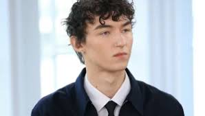 Grupa Kamerowani: On daje mannę