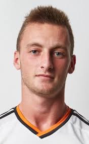 Maiki, Michael Wayne Fernández Greenwood