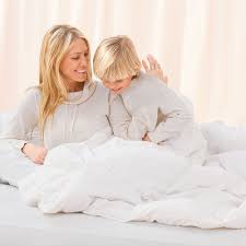 Amazon Com Intex Raised Downy Airbed With Built In Electric Pump Queen Bed Height 22 Camping Air Mattresses S Air Mattress Camping Camping Queen Intex