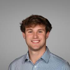 Super excited to share that I have accepted a role with the Premier  Lacrosse League this summer in the Ticketing department as a Premium  Experience Intern. I'm looking forward to traveling across