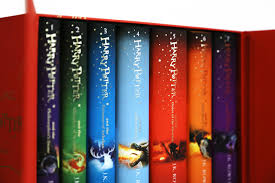 The first opportunity to own all seven harry potter titles in hardback in the latest 'signature' edition livery. Harry Potter The Complete Collection Set Complete Collection Children S J K Rowling Rowling J K Amazon De Bucher