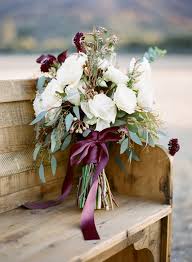 Love is not canceled, neither is your planning. 23 Gorgeous Winter Wedding Bouquets