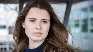 Sie ist eine der führenden führerinnen des schulstreiks der klimabewegung in deutschland, der unter ihrem alternativen namen als freitags für die zukunft bekannt ist. Luisa Neubauer Lehnt Siemens Posten Ab Und Macht Druck Stern De