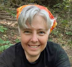 What are some recommendations for a nice red live plant for a tank?