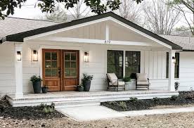 Simple And Beautiful Front Porch Decor Beneath My Heart Ranch House Exterior House Front Porch Porch Design