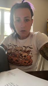 Sabrina Buck 💋 (@sabrina.buckner)